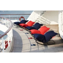 Pack Rocking Chair Rock'n'Roll Noir + Pouf Original Outdoor Océan Fatboy -Fatboy Soldes 11 fatboy rocknroll original outdoor moodpicture ss rotterdam min 2