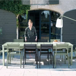 Table De Jardin 10 Personnes Avec 2 Rallonges FERMOB Oléron 155 / 255 X 100 Cm - Cerise Noire -Fatboy Soldes oleron cactus maillane book2020 sebastien erome 8 min 1 8